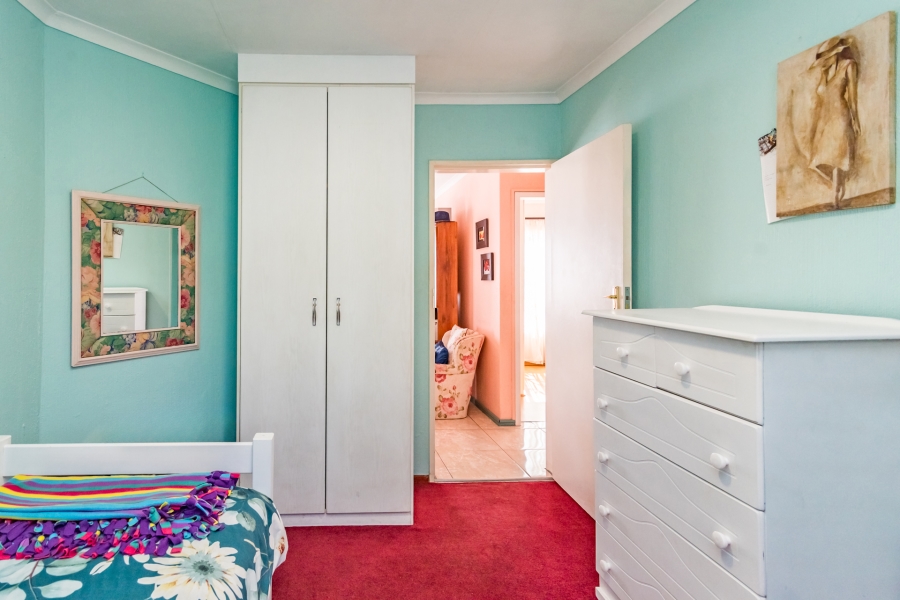 2 Bedroom Property for Sale in Helderkruin Gauteng