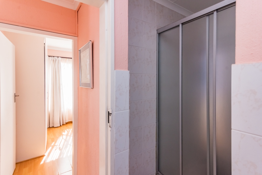 2 Bedroom Property for Sale in Helderkruin Gauteng