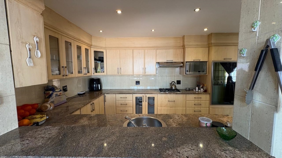 4 Bedroom Property for Sale in Beyers Park Gauteng