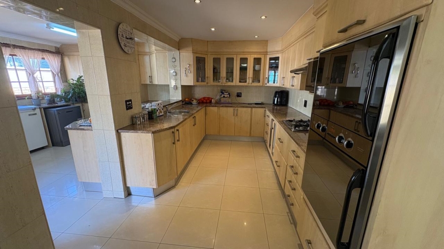 4 Bedroom Property for Sale in Beyers Park Gauteng