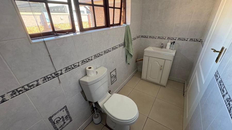 4 Bedroom Property for Sale in Beyers Park Gauteng