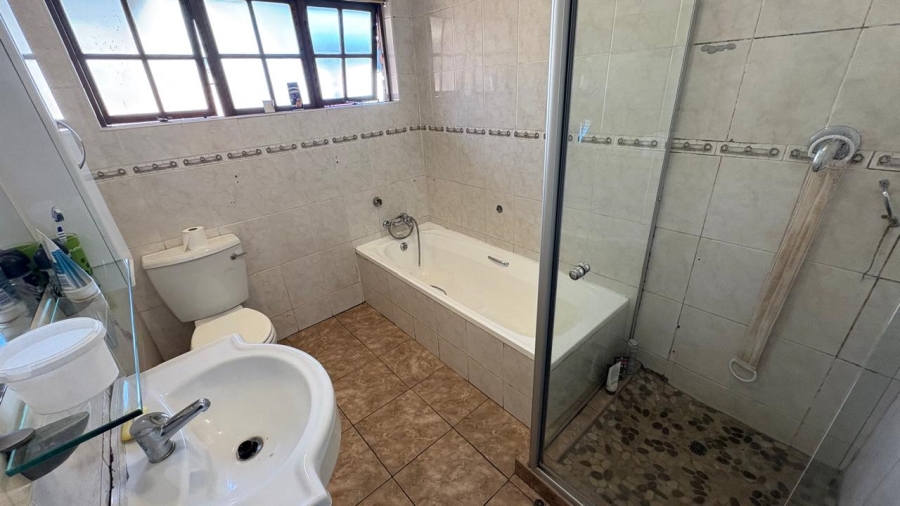 4 Bedroom Property for Sale in Beyers Park Gauteng
