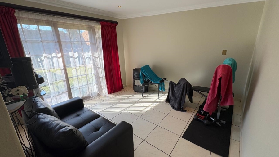 4 Bedroom Property for Sale in Beyers Park Gauteng