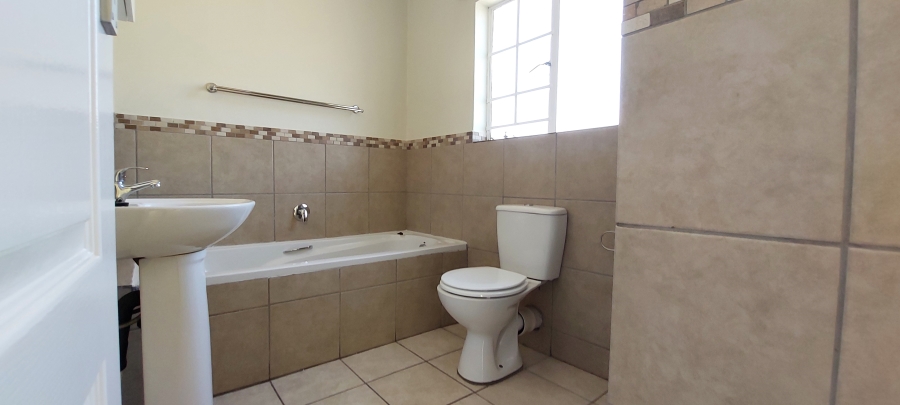 2 Bedroom Property for Sale in Raslouw Gauteng