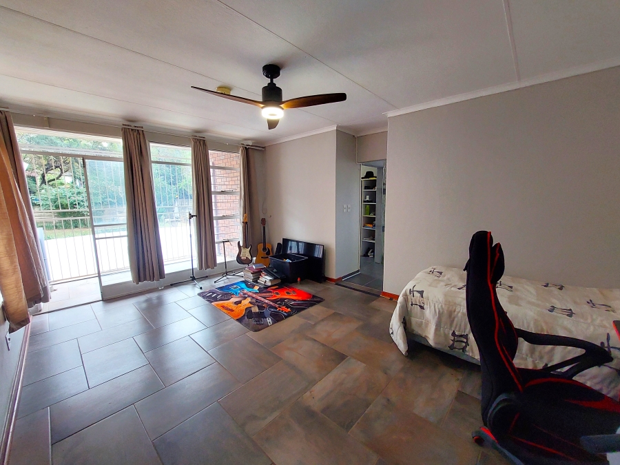 4 Bedroom Property for Sale in Waterkloof Ridge Gauteng