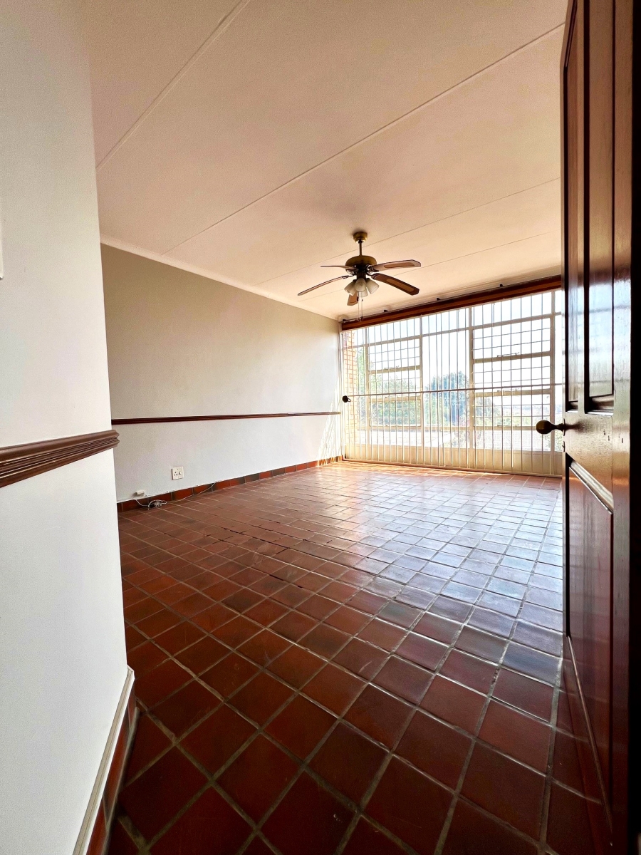 4 Bedroom Property for Sale in Waterkloof Ridge Gauteng