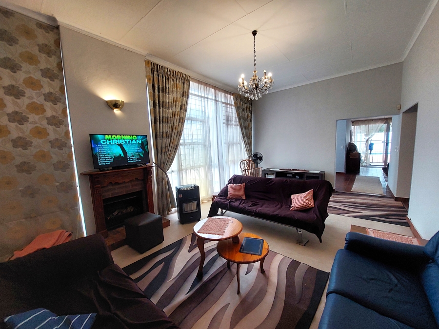 4 Bedroom Property for Sale in Waterkloof Ridge Gauteng