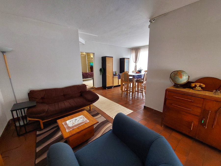 4 Bedroom Property for Sale in Waterkloof Ridge Gauteng