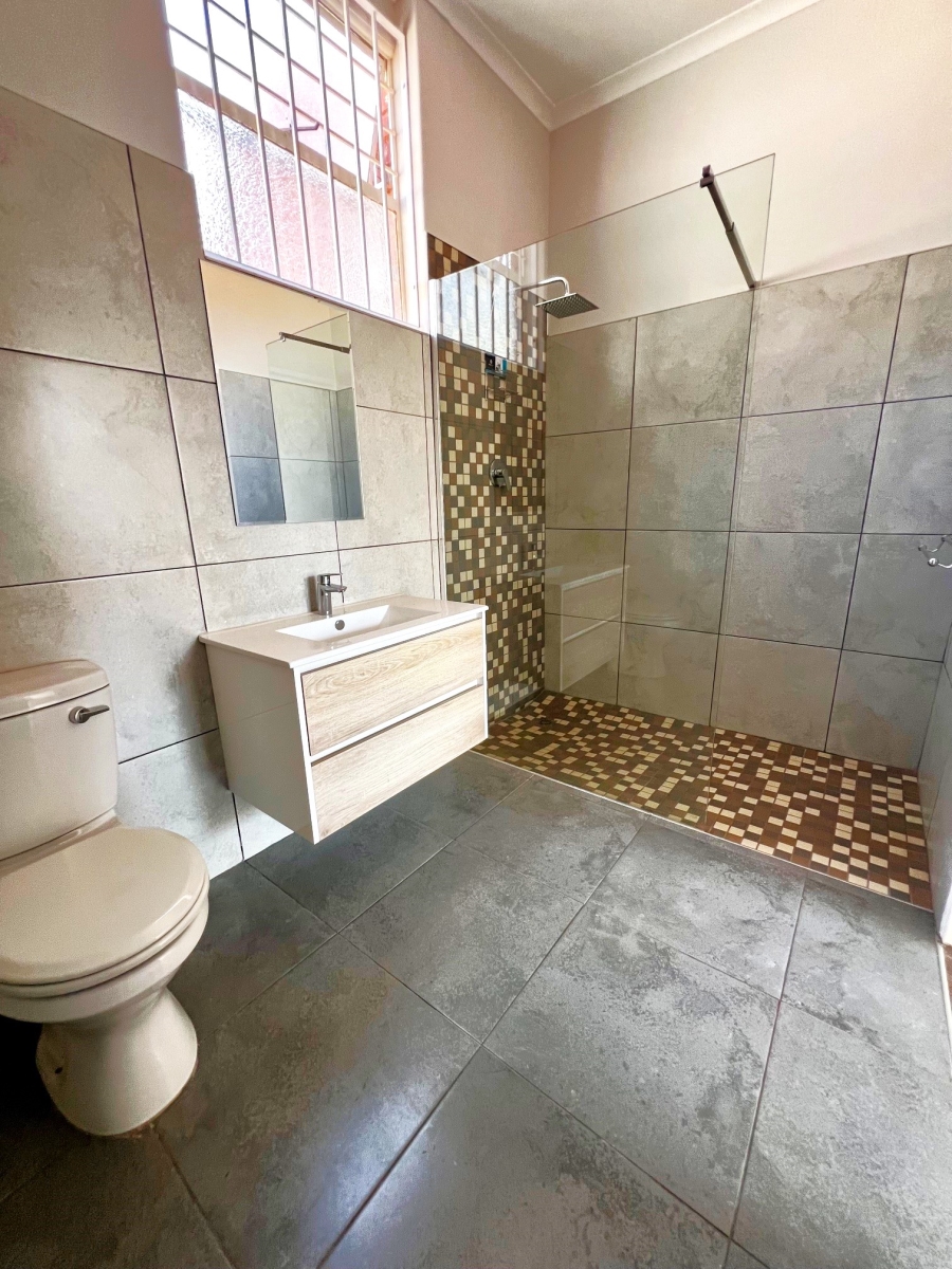 4 Bedroom Property for Sale in Waterkloof Ridge Gauteng