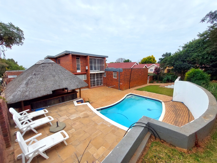 4 Bedroom Property for Sale in Waterkloof Ridge Gauteng