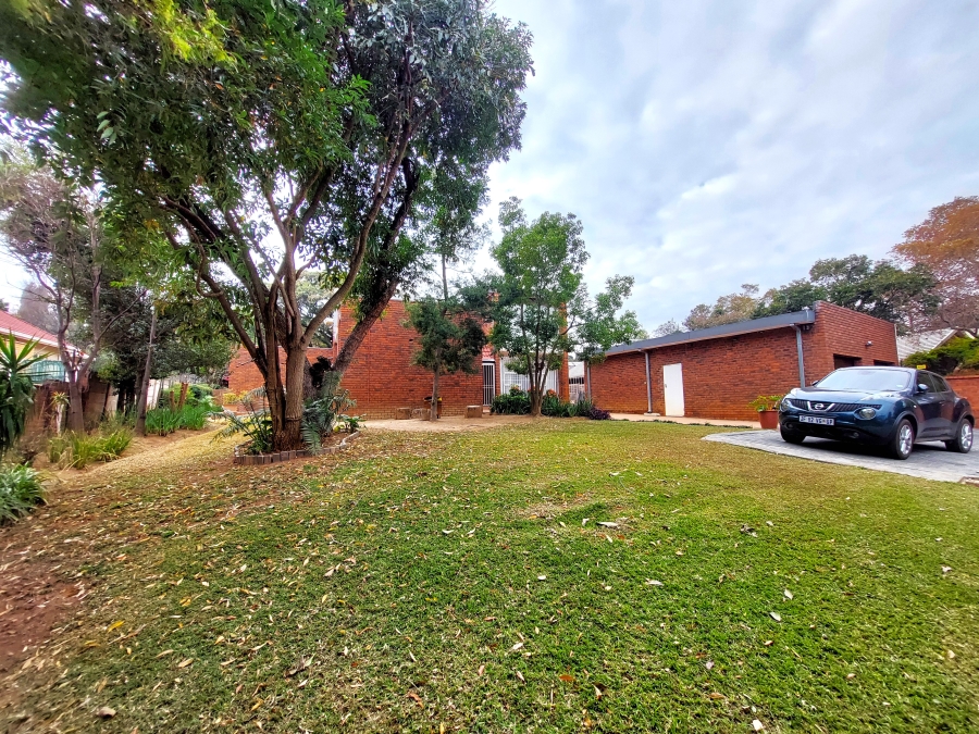4 Bedroom Property for Sale in Waterkloof Ridge Gauteng