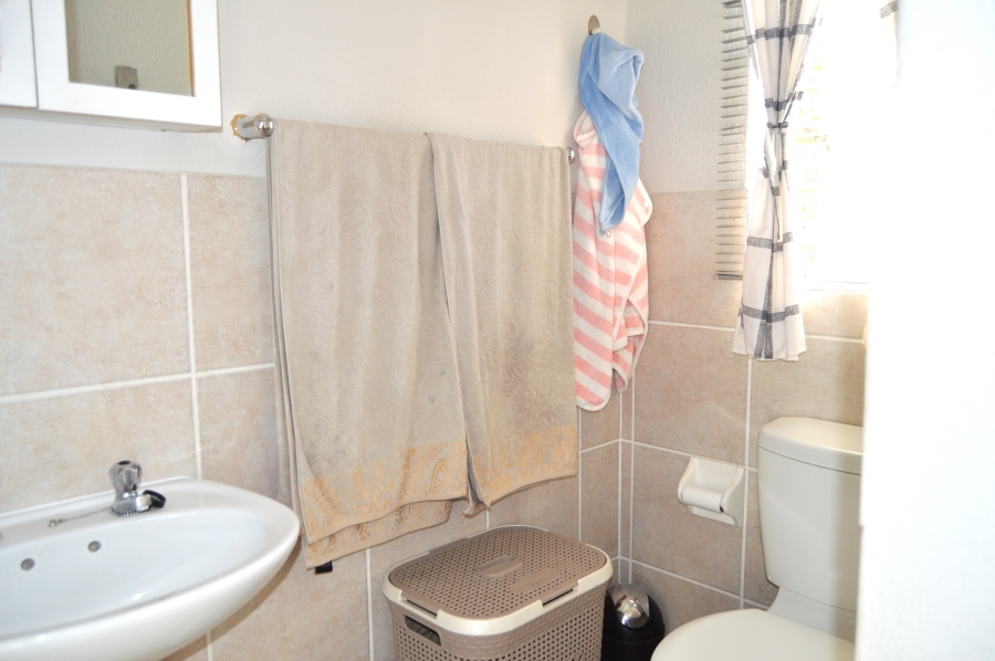 To Let 3 Bedroom Property for Rent in Honeydew Ridge Gauteng