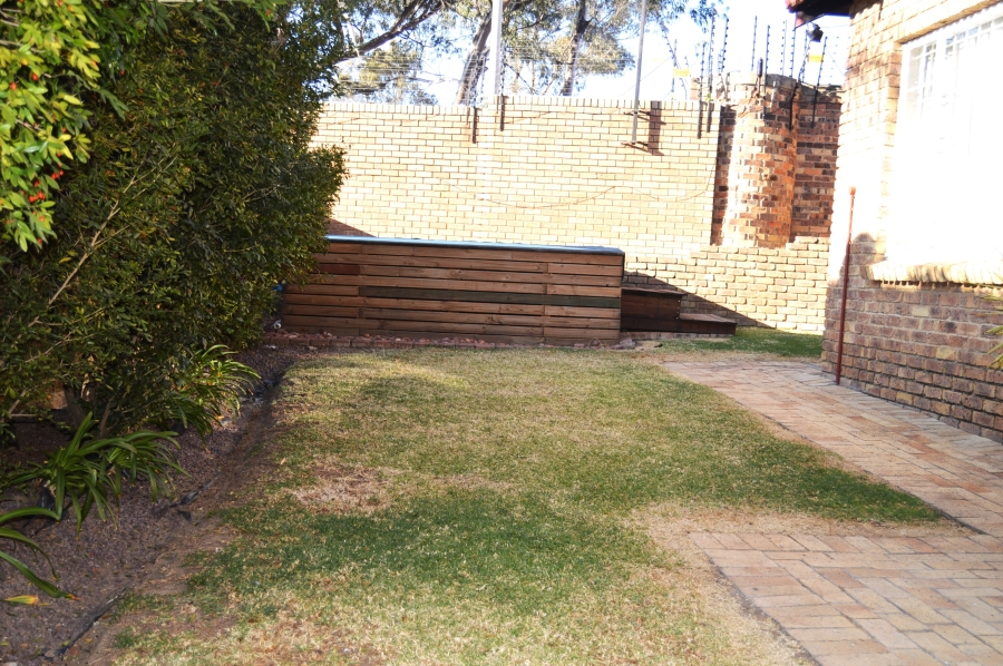 To Let 3 Bedroom Property for Rent in Honeydew Ridge Gauteng