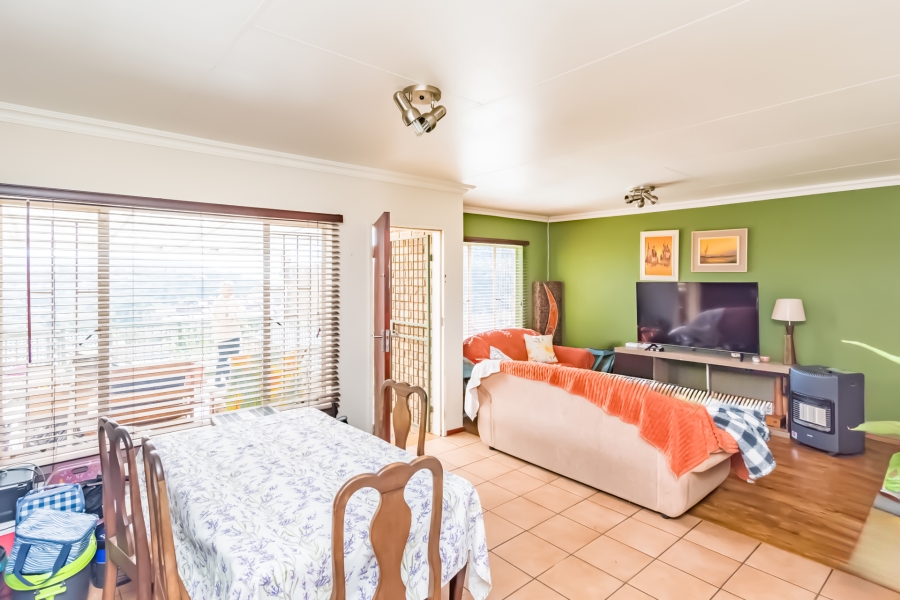 2 Bedroom Property for Sale in Helderkruin Gauteng