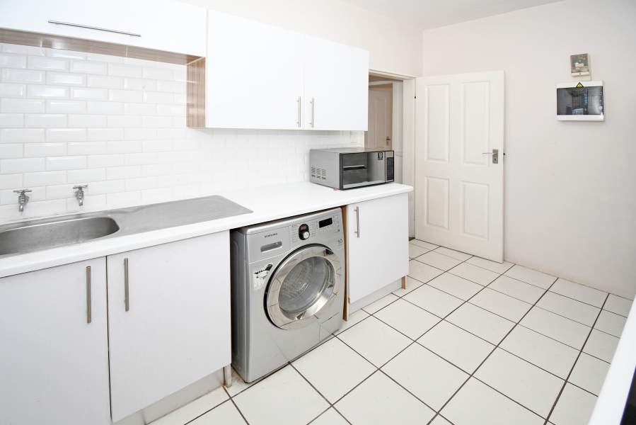 2 Bedroom Property for Sale in Craighall Park Gauteng