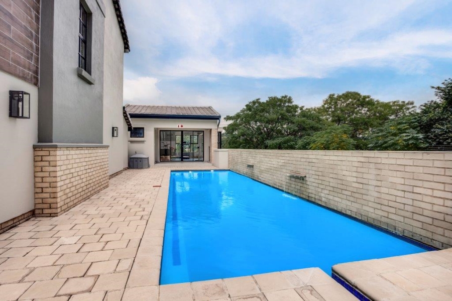 3 Bedroom Property for Sale in Bryanston Gauteng