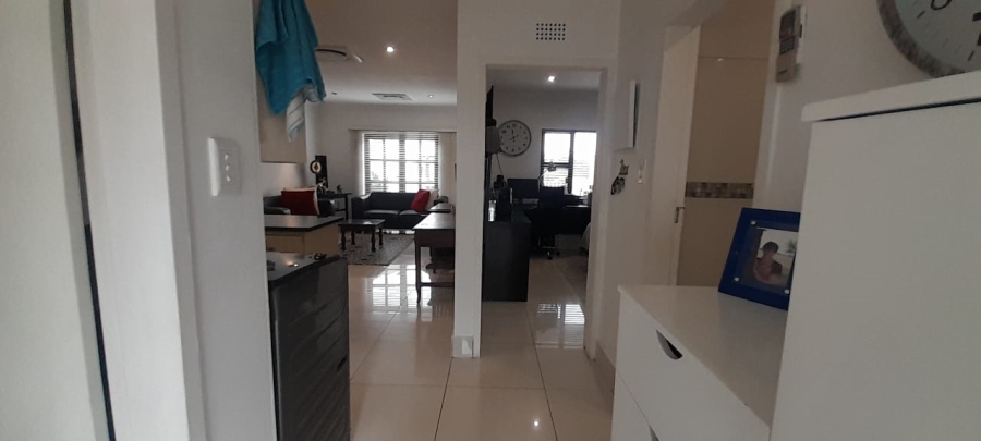 To Let 2 Bedroom Property for Rent in Peacehaven Gauteng