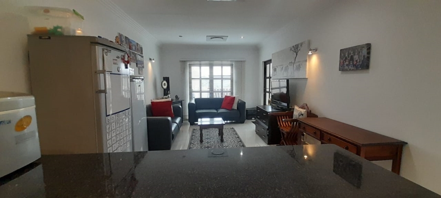 To Let 2 Bedroom Property for Rent in Peacehaven Gauteng