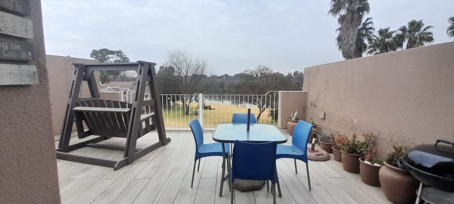 To Let 2 Bedroom Property for Rent in Peacehaven Gauteng