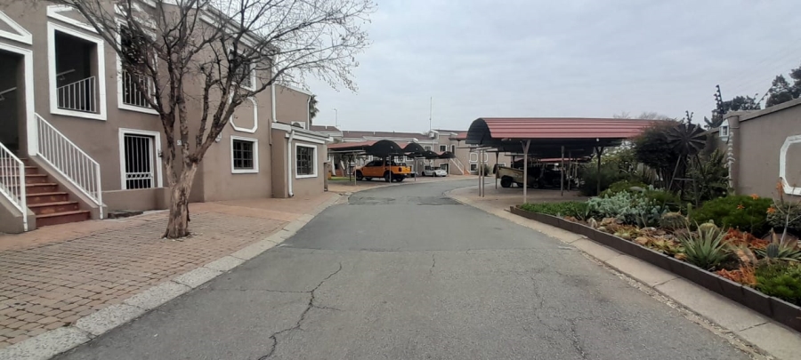 To Let 2 Bedroom Property for Rent in Peacehaven Gauteng