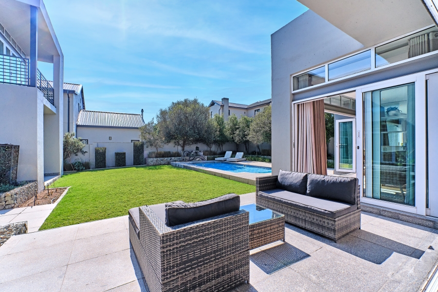 To Let 4 Bedroom Property for Rent in Waterfall Country Estate Gauteng