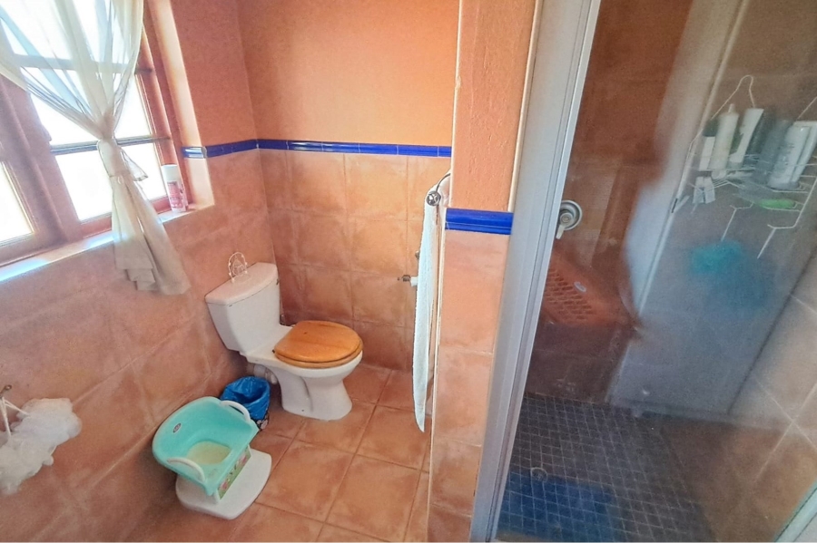 2 Bedroom Property for Sale in Die Hoewes Gauteng