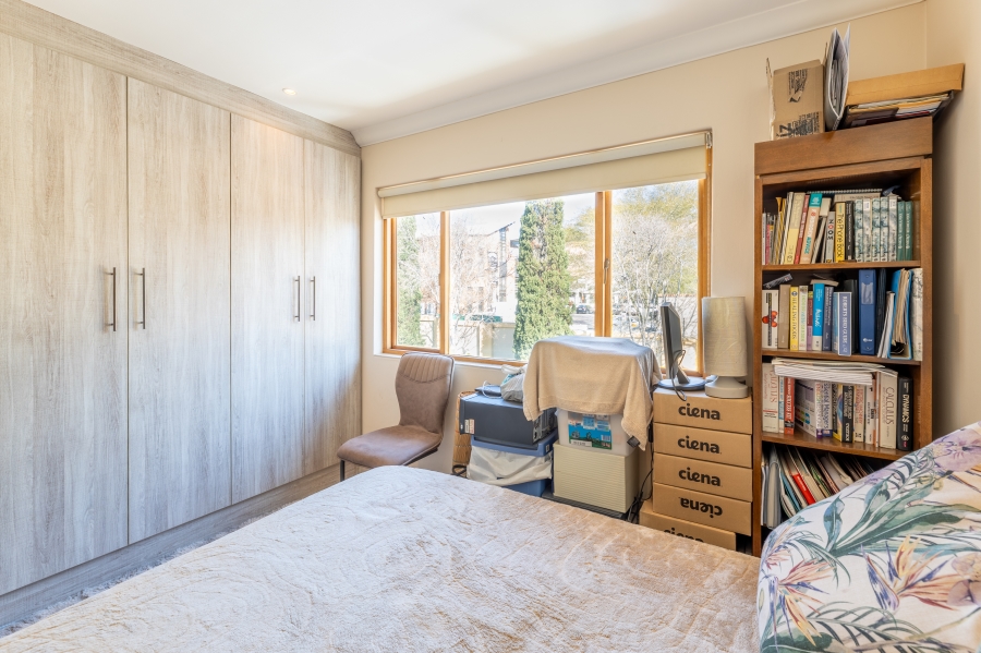 2 Bedroom Property for Sale in Lonehill Gauteng