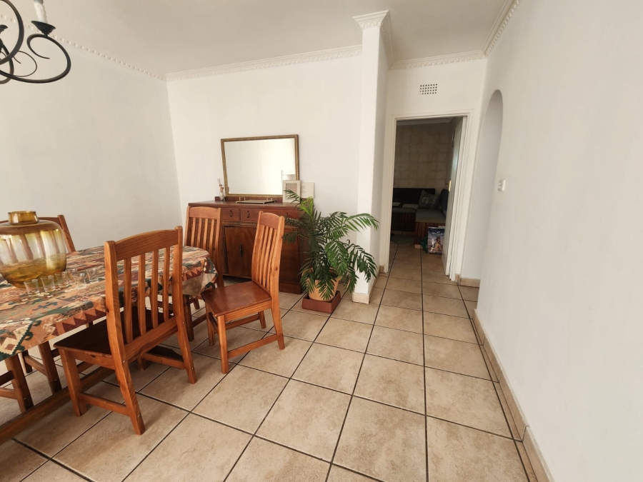 5 Bedroom Property for Sale in Van Riebeeck Park Gauteng