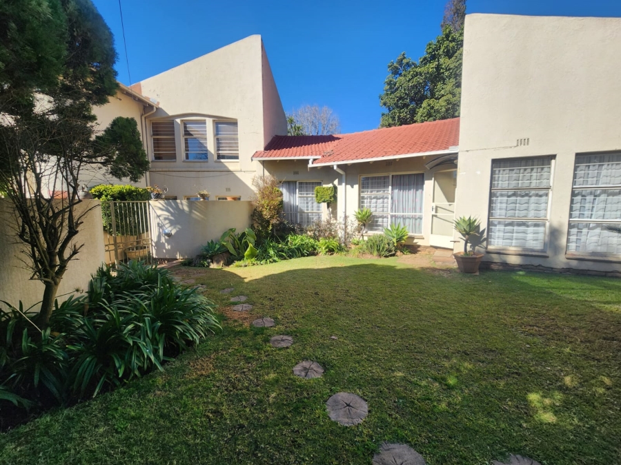 5 Bedroom Property for Sale in Van Riebeeck Park Gauteng