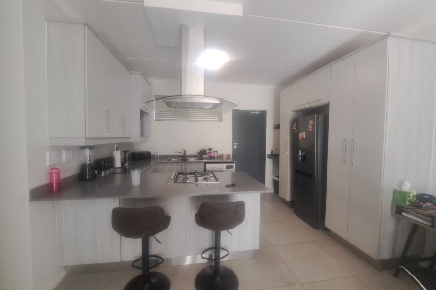 3 Bedroom Property for Sale in Carlswald Gauteng