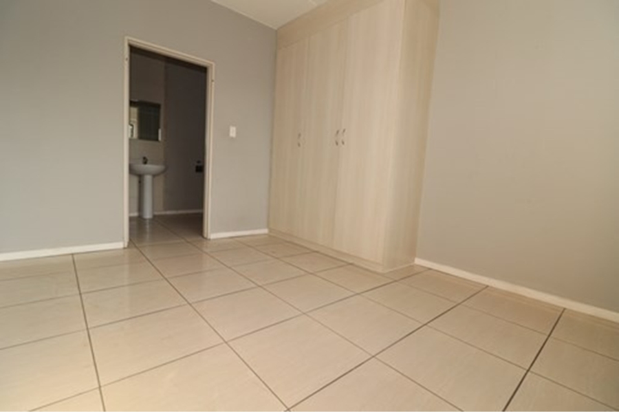 To Let 2 Bedroom Property for Rent in Honeydew Gauteng