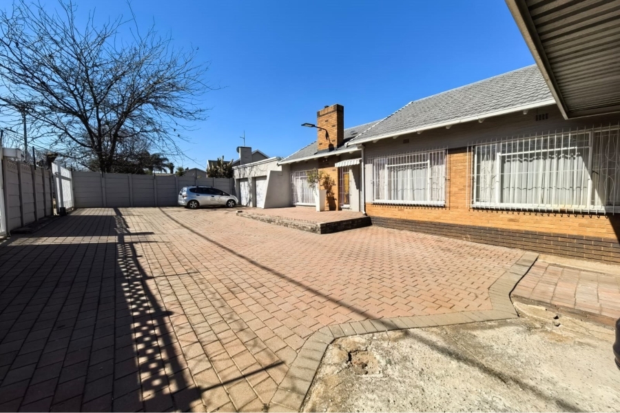 3 Bedroom Property for Sale in Marlands Gauteng