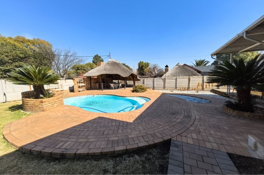3 Bedroom Property for Sale in Marlands Gauteng