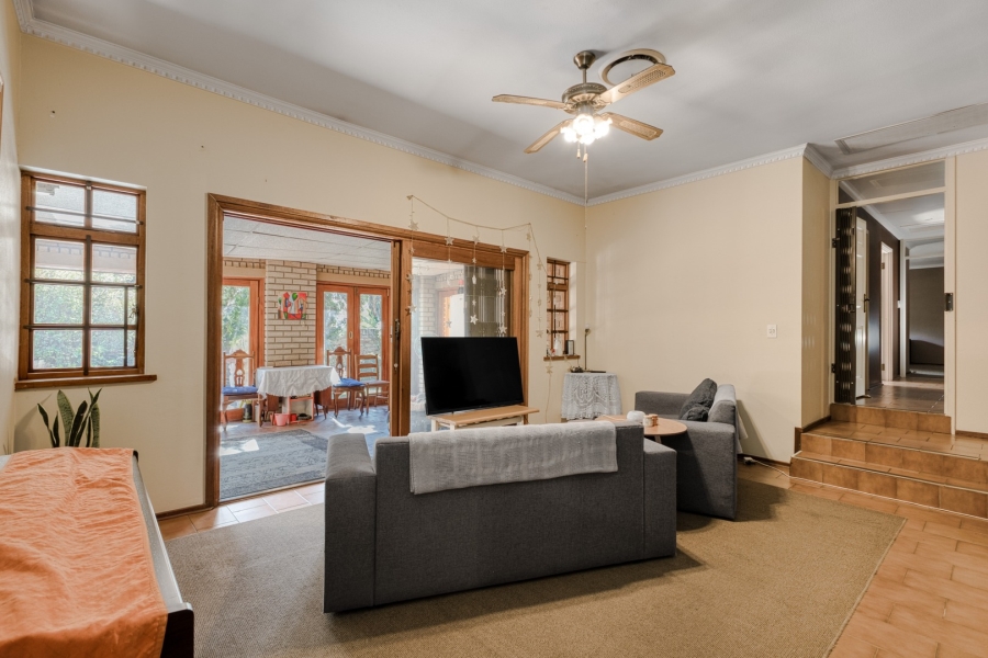4 Bedroom Property for Sale in Douglasdale Gauteng