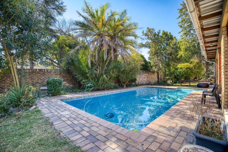 4 Bedroom Property for Sale in Douglasdale Gauteng