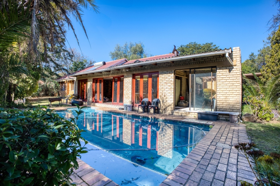 4 Bedroom Property for Sale in Douglasdale Gauteng