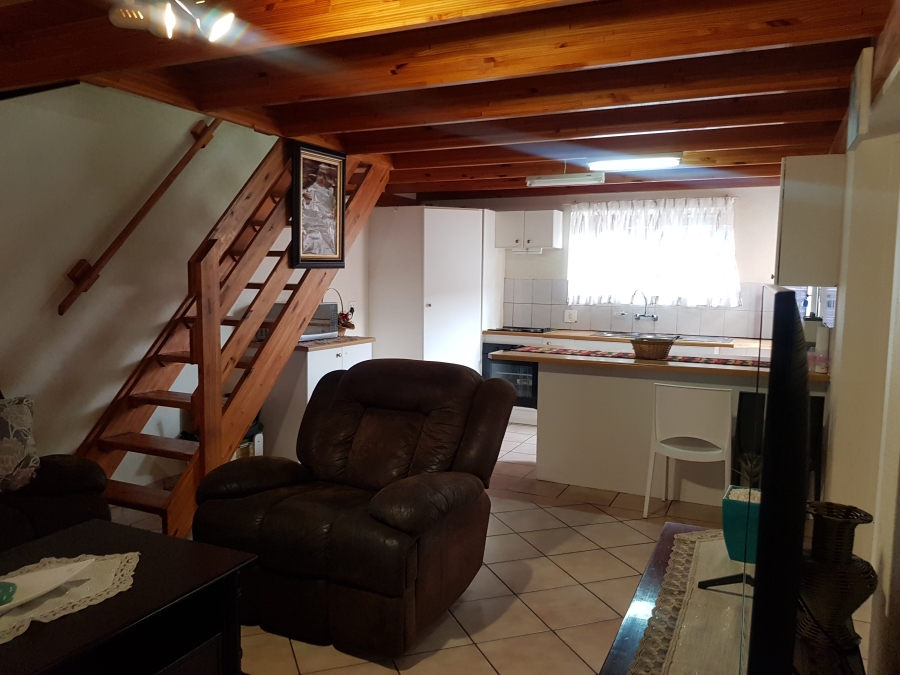 To Let 4 Bedroom Property for Rent in Weltevreden Park Gauteng