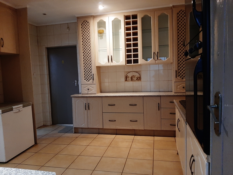 4 Bedroom Property for Sale in Daveyton Gauteng