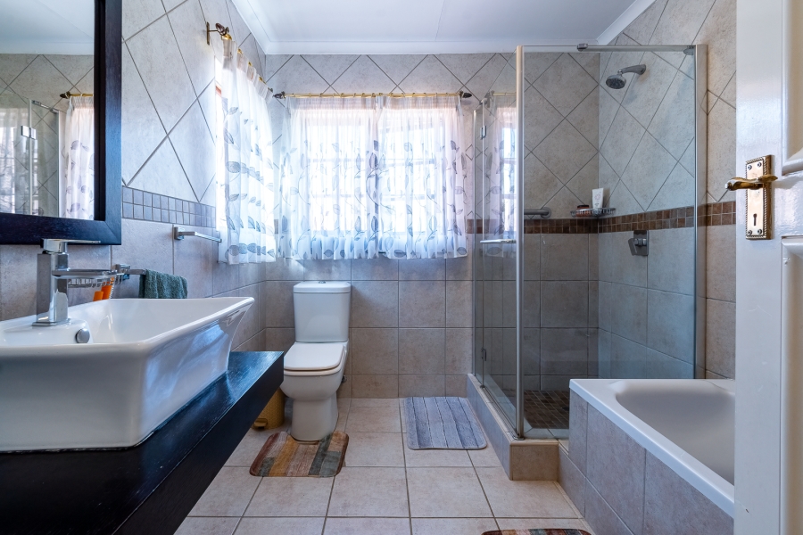 4 Bedroom Property for Sale in Lynnwood Glen Gauteng