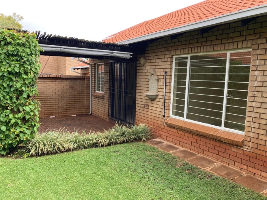 To Let 3 Bedroom Property for Rent in La Montagne Gauteng