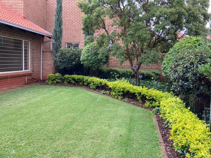 To Let 3 Bedroom Property for Rent in La Montagne Gauteng