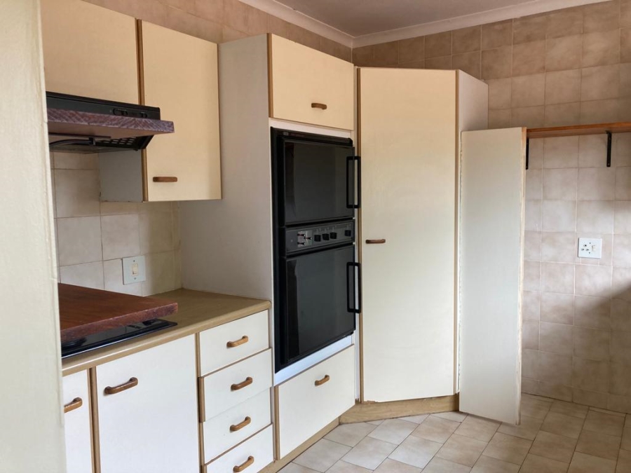 To Let 3 Bedroom Property for Rent in La Montagne Gauteng