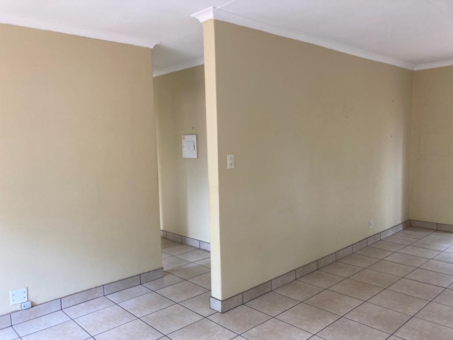 To Let 3 Bedroom Property for Rent in La Montagne Gauteng