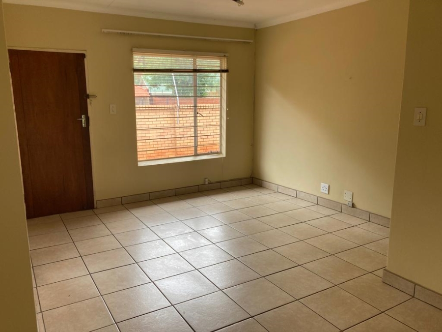To Let 3 Bedroom Property for Rent in La Montagne Gauteng