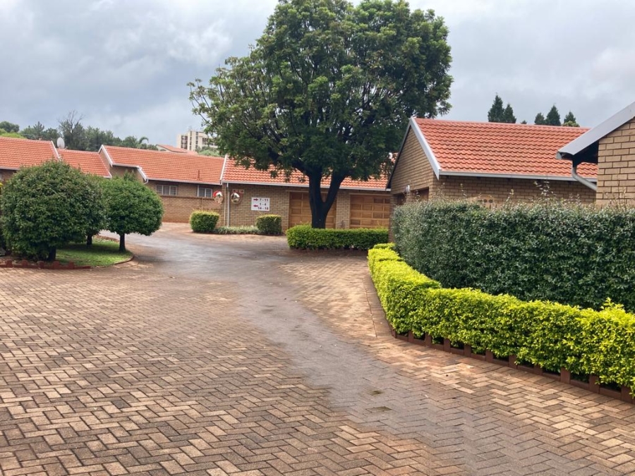 To Let 3 Bedroom Property for Rent in La Montagne Gauteng