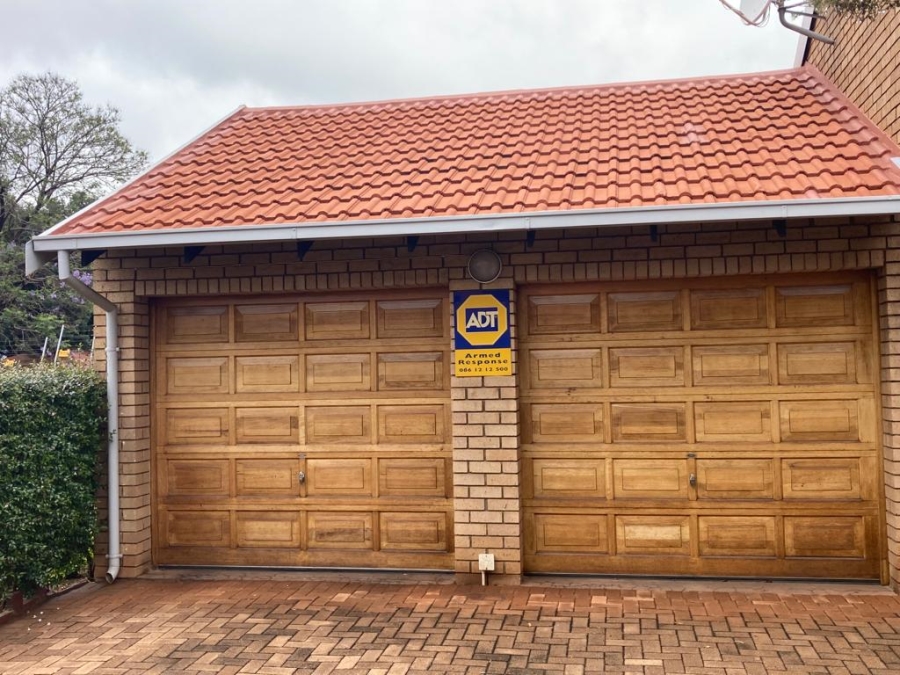 To Let 3 Bedroom Property for Rent in La Montagne Gauteng