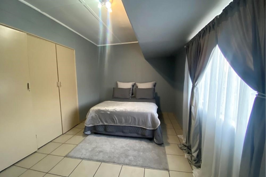 2 Bedroom Property for Sale in Vanderbijlpark CE Gauteng