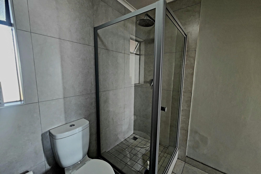 To Let 1 Bedroom Property for Rent in Louwlardia Gauteng