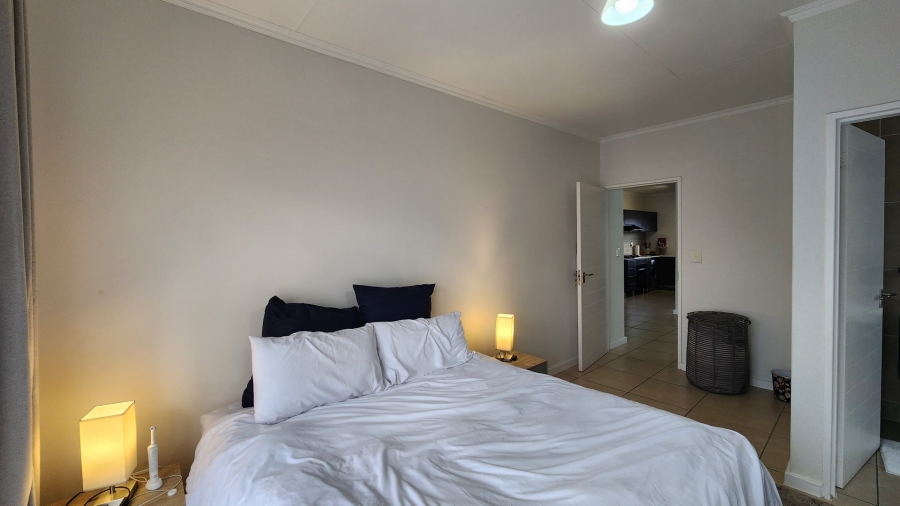 To Let 2 Bedroom Property for Rent in Greenstone Hill Gauteng