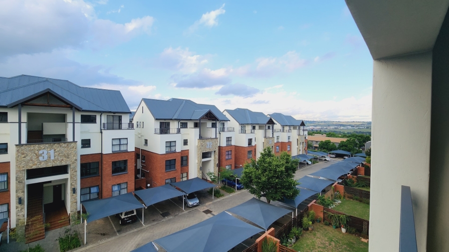 To Let 2 Bedroom Property for Rent in Greenstone Hill Gauteng